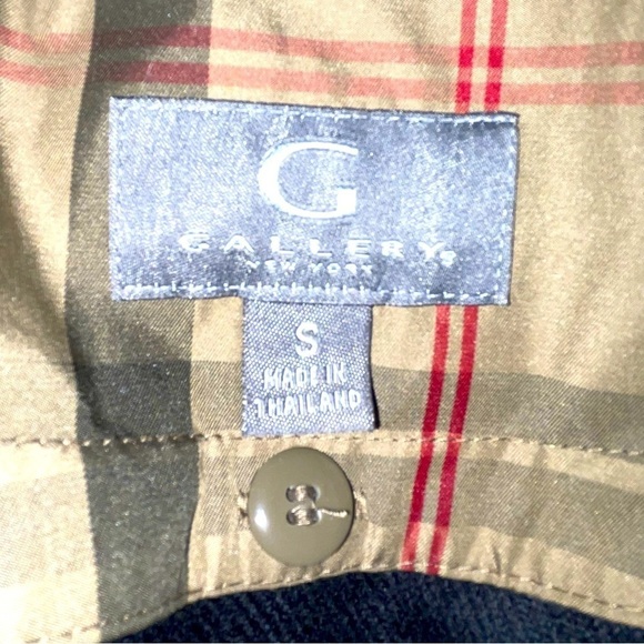 Gallery Black Pea Coat with Hood - Size Small - Picture 9 of 13